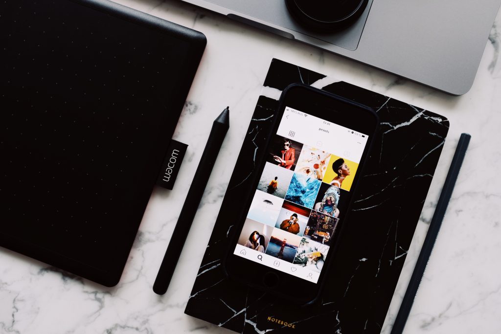 Can social proof accelerate visibility online?